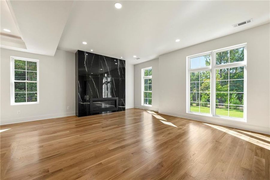 Spacious, unfurnished interior of a new home in , Atlanta (Image 39).