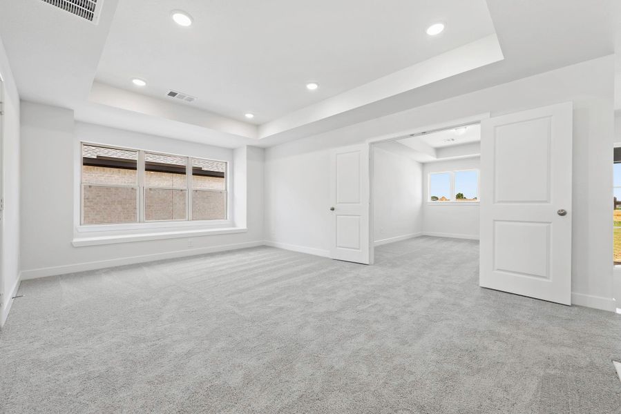 Spacious, unfurnished interior of a new home in Everly, Hockley (Image 16).