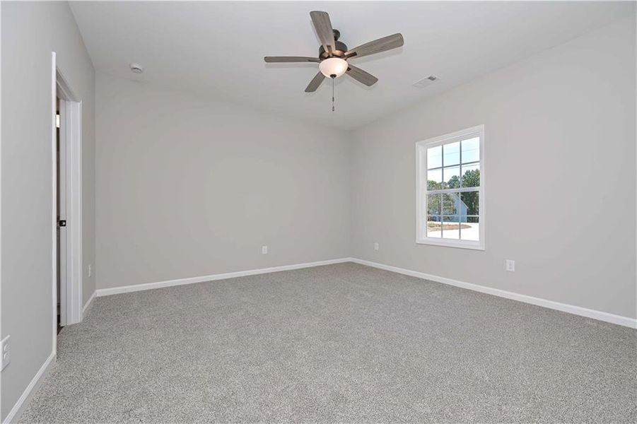 Spacious, unfurnished interior of a new home in , Temple (Image 28).
