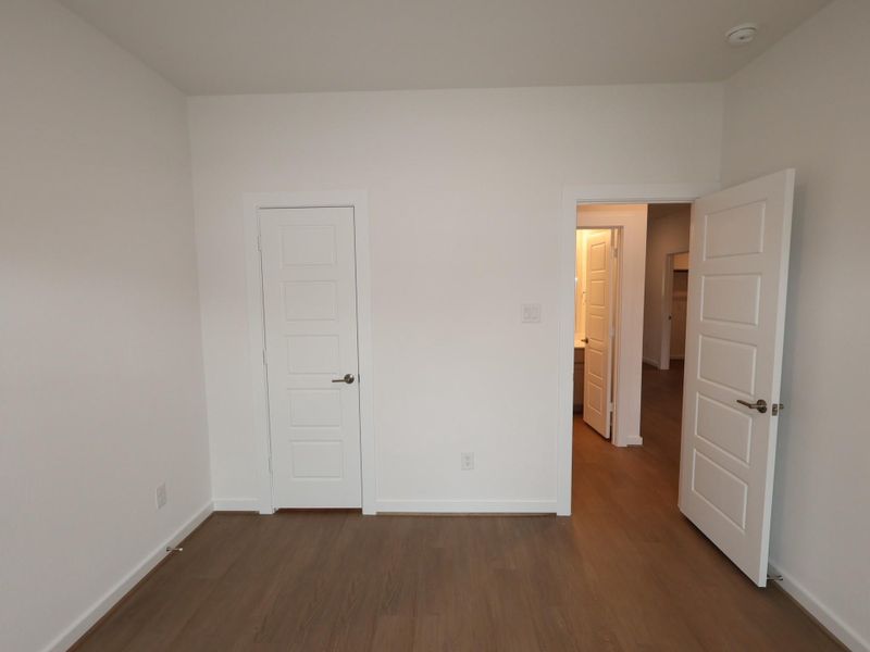 Spacious, unfurnished interior of a new home in Summerview, Fulshear (Image 30). Spacious, unfurnished interior of a new home in Summerview, Fulshear (Image 30).