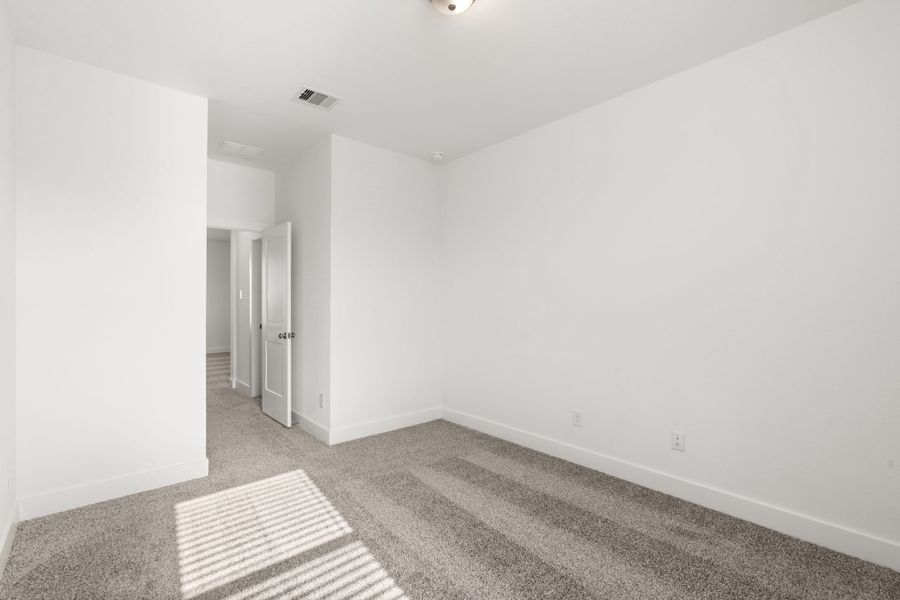 Spacious, unfurnished interior of a new home in The Trails, New Caney (Image 24).