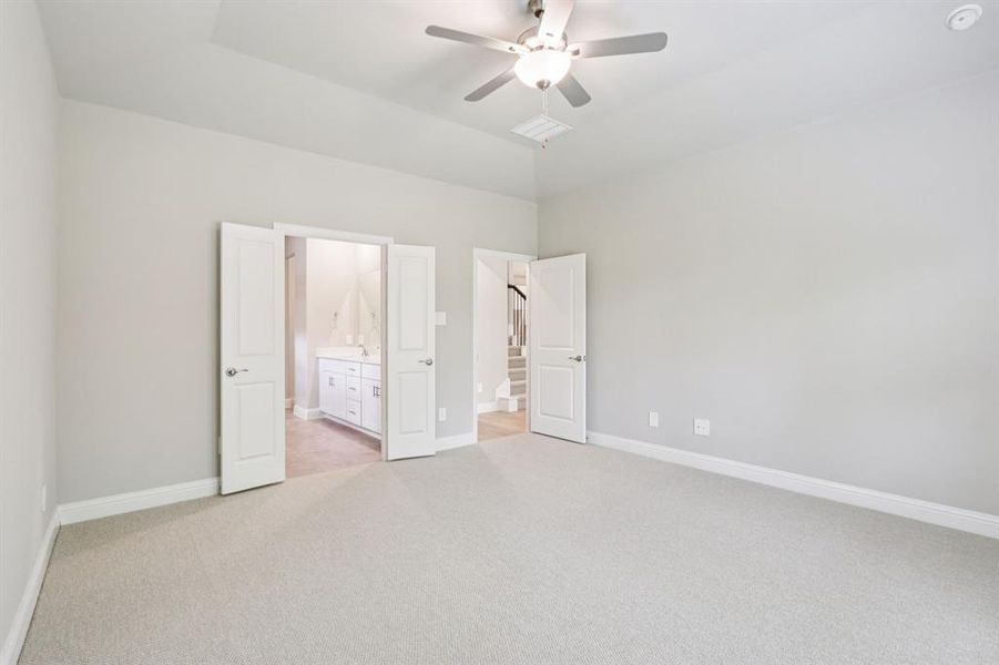 Spacious, unfurnished interior of a new home in Parks at Foster Crossing - Premier Series, Anna (Image 37). Spacious, unfurnished interior of a new home in Parks at Foster Crossing - Premier Series, Anna (Image 37).