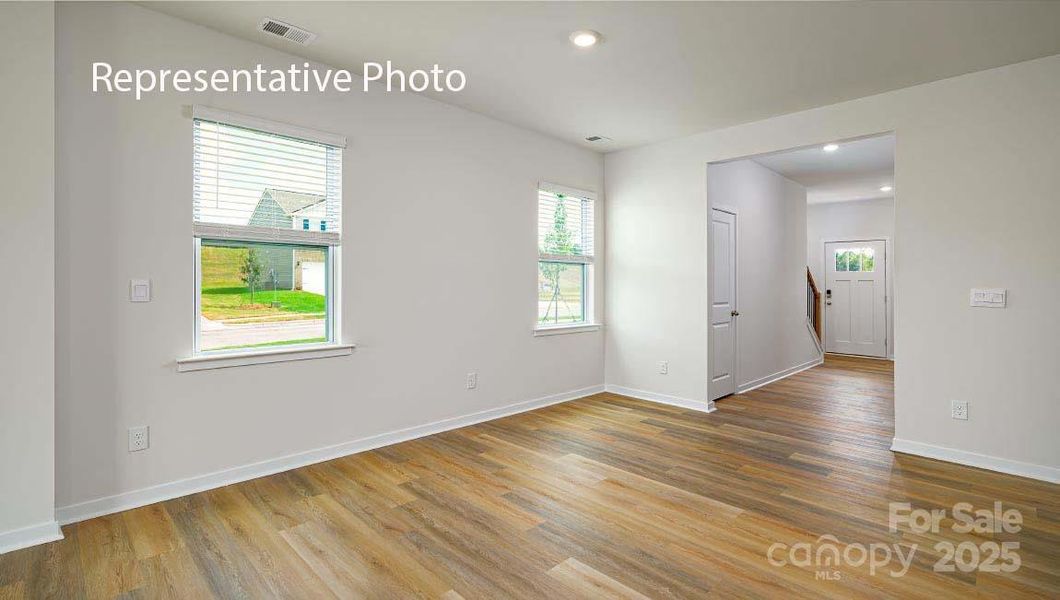 Spacious, unfurnished interior of a new home in Stanton, Richburg (Image 25).