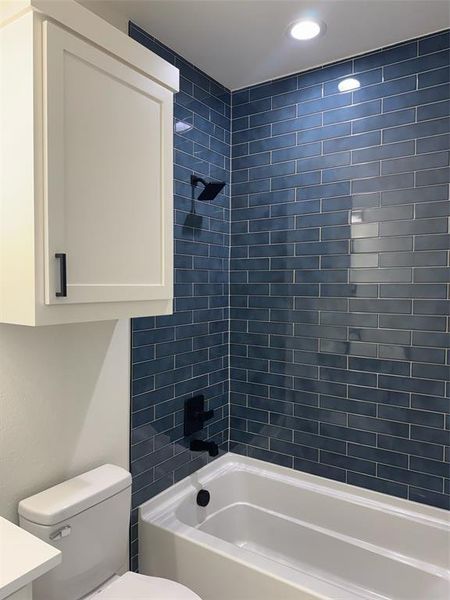 Furnished interior view inside a new home in , Gunter (Image 7).