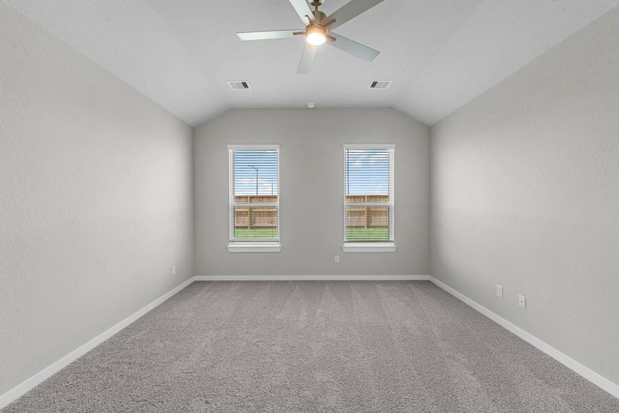Spacious, unfurnished interior of a new home in Beacon Hill, Waller (Image 24).