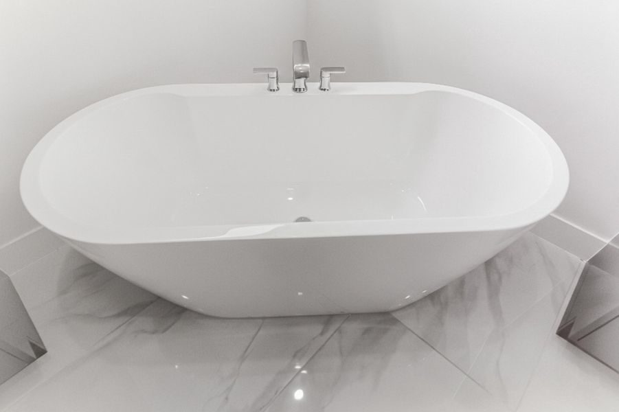 82-print-10140-royal-ascot-avenue