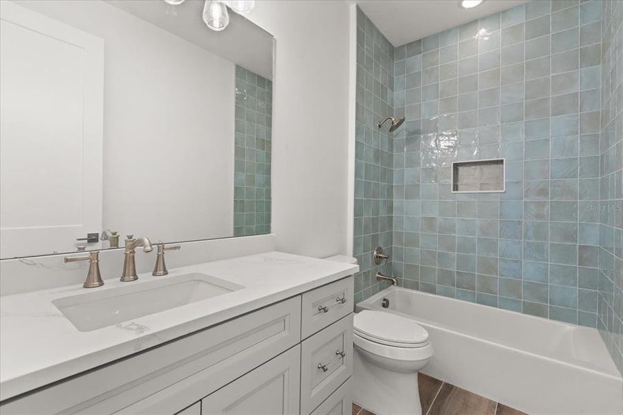 Furnished interior view inside a new home in , Winter Park (Image 12).