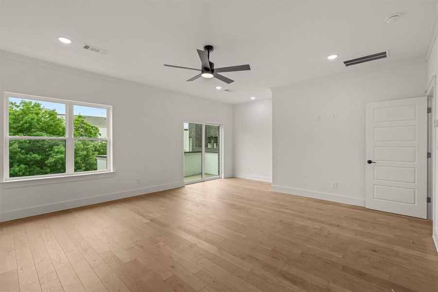 Spacious, unfurnished interior of a new home in , Fort Worth (Image 23).