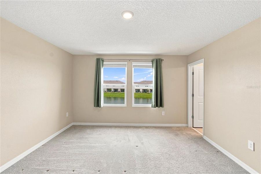 Spacious, unfurnished interior of a new home in , Kissimmee (Image 22).