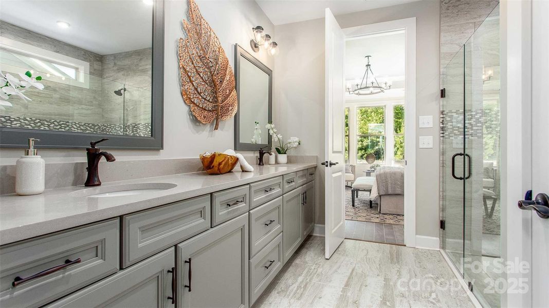 Model Photo Used for Reference