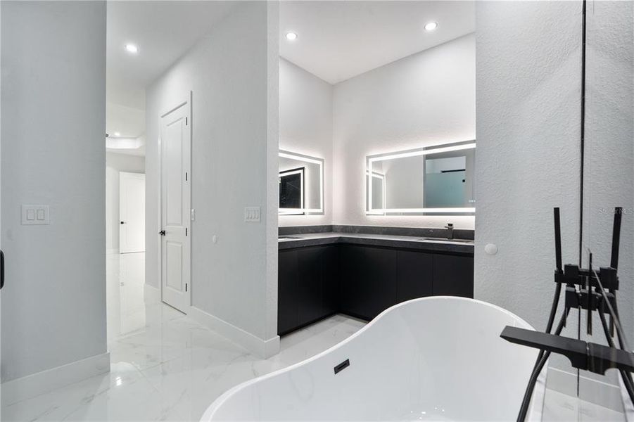 Furnished interior view inside a new home in , Weeki Wachee (Image 13).