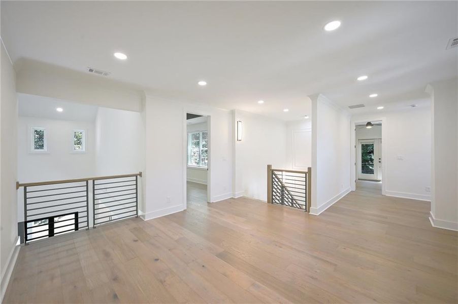Spacious, unfurnished interior of a new home in , Alpharetta (Image 76). Spacious, unfurnished interior of a new home in , Alpharetta (Image 76).