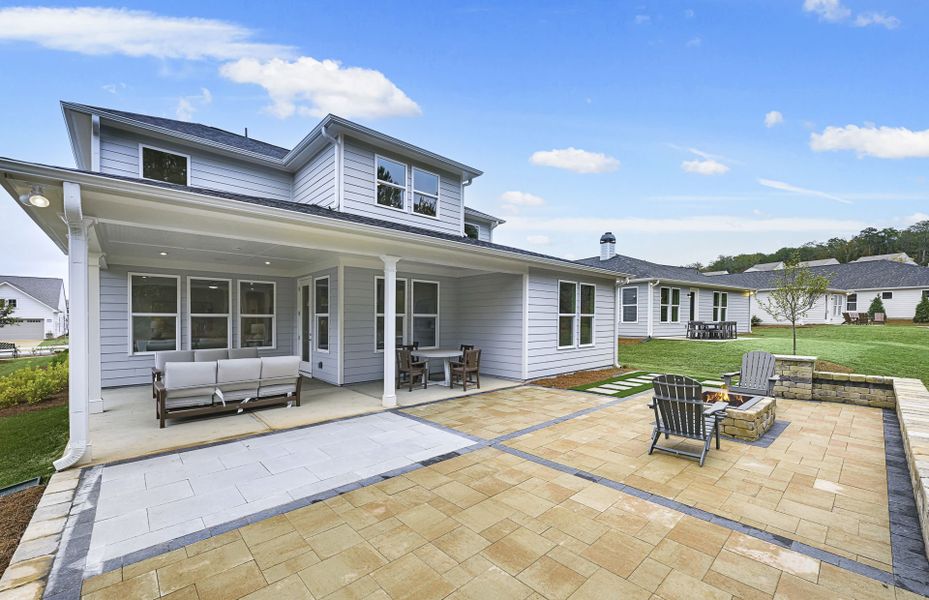 Exterior details and patio area of a home in Del Webb at Lake Oconee, Greensboro (Image 3).