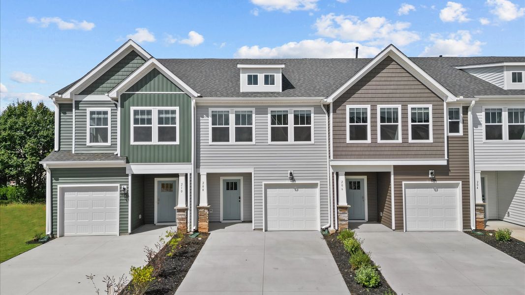 Highly desirable exterior with refined craftsmanship in a reputable neighborhood Highly desirable exterior with refined craftsmanship in a reputable neighborhood