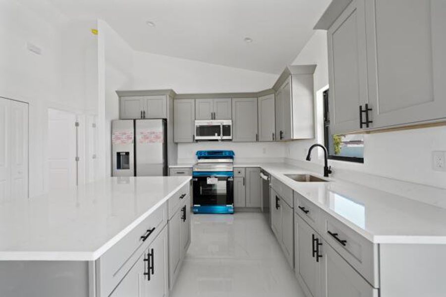 Furnished interior view inside a new home in , Cape Coral (Image 3).