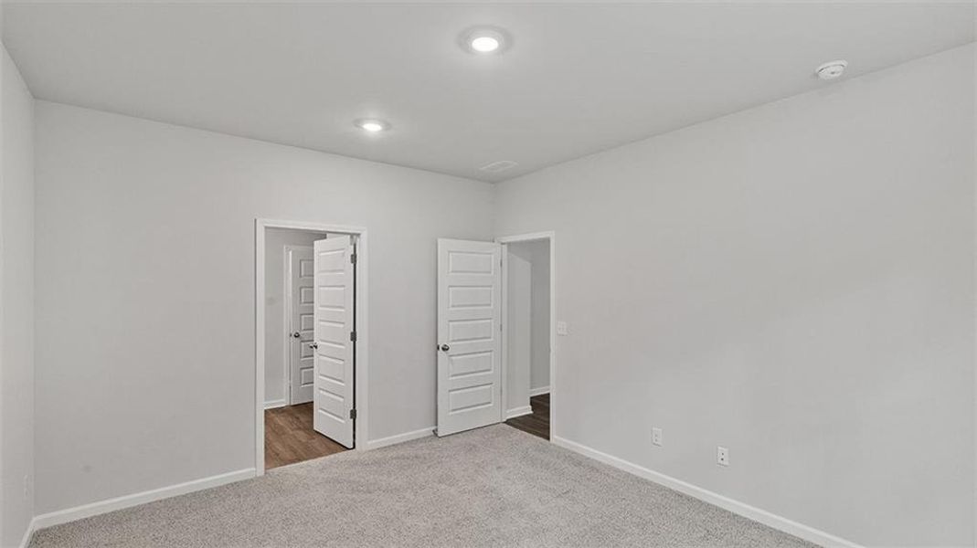 Spacious, unfurnished interior of a new home in Teamon Pointe, Griffin (Image 11).