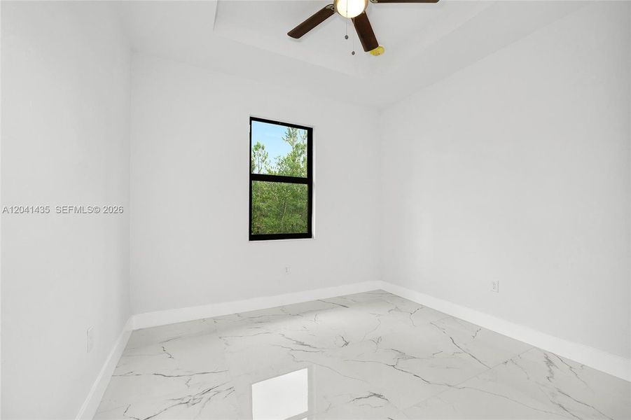 Spacious, unfurnished interior of a new home in , Lehigh Acres (Image 30).