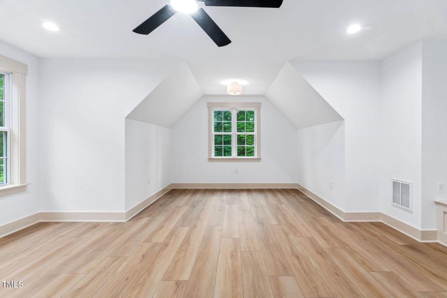 52-web-or-mls-125-oswego-dr 52-web-or-mls-125-oswego-dr