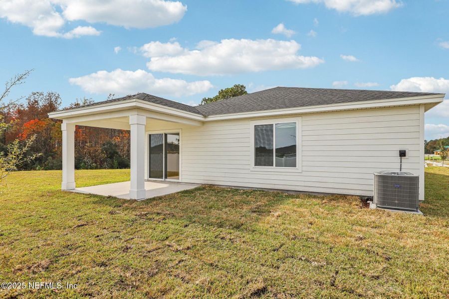 Exterior details and patio area of a home in , Jacksonville (Image 18).