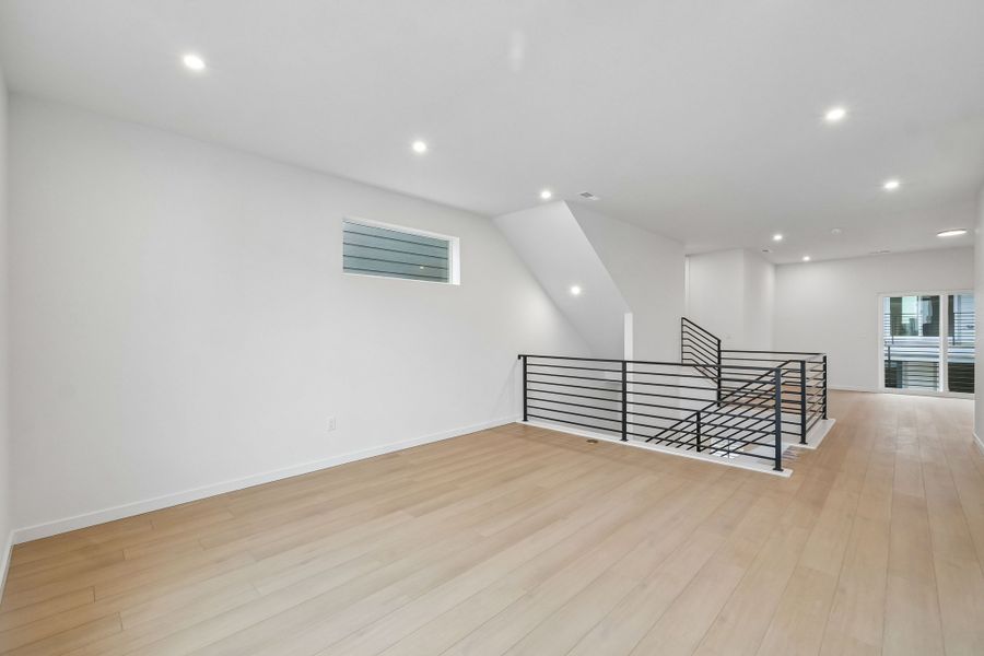 Spacious, unfurnished interior of a new home in Parkside at Victory Ridge, Colorado Springs (Image 21).