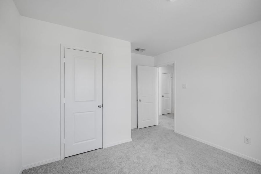 Spacious, unfurnished interior of a new home in Brookewater 45s, Rosenberg (Image 22).