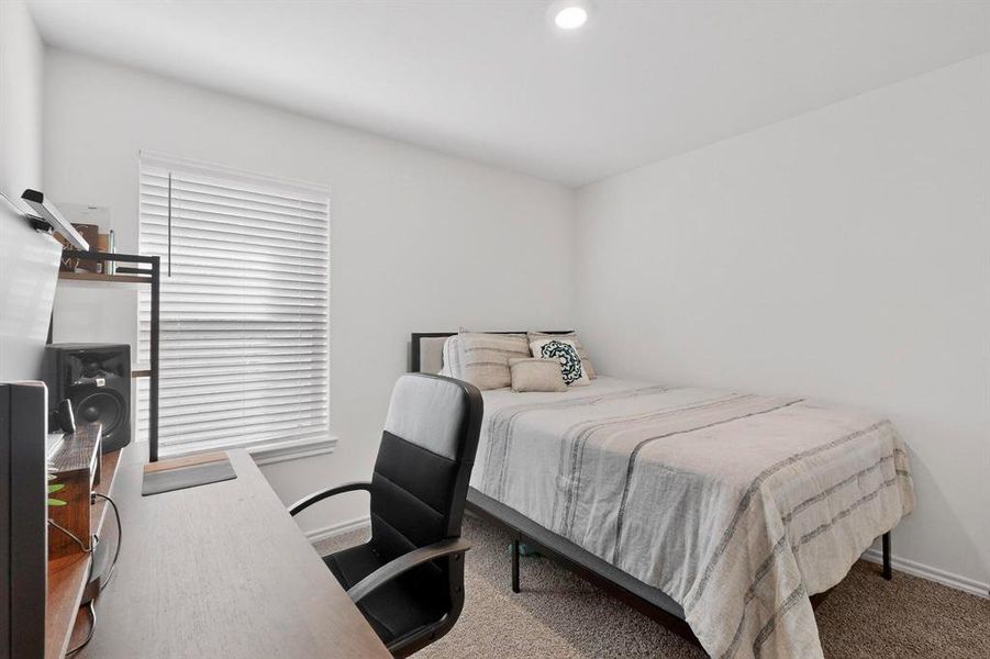 Furnished interior view inside a new home in , Lavon (Image 26). Furnished interior view inside a new home in , Lavon (Image 26).