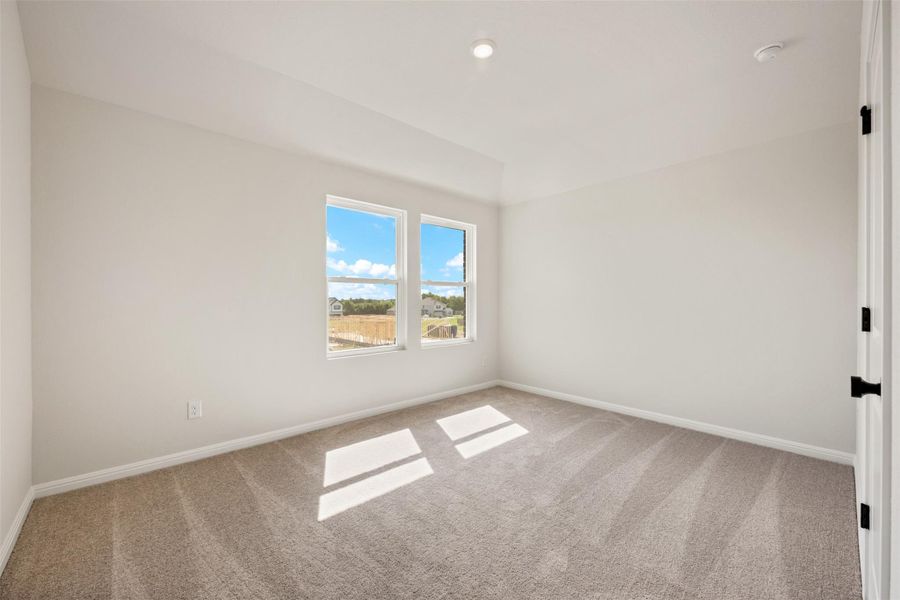 Spacious, unfurnished interior of a new home in Patterson Ranch, Georgetown (Image 23).