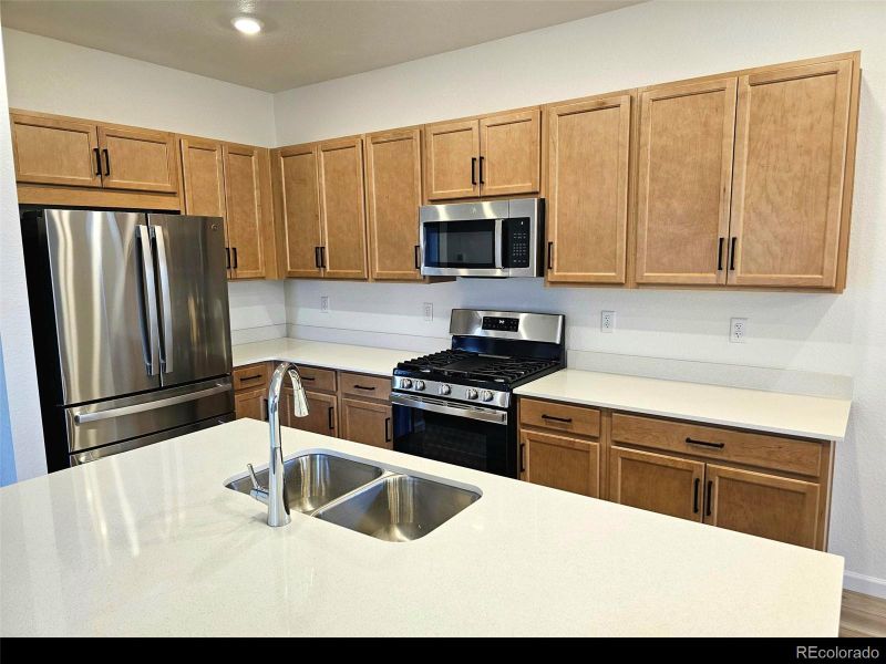 1185 Prospect Aly ~ Ready Now