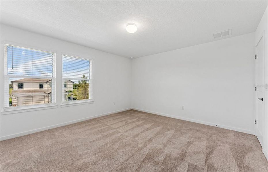 Spacious, unfurnished interior of a new home in Waterset, Apollo Beach (Image 14). Spacious, unfurnished interior of a new home in Waterset, Apollo Beach (Image 14).