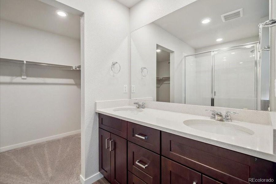 Furnished interior view inside a new home in Coyote Creek, Fort Lupton (Image 8).