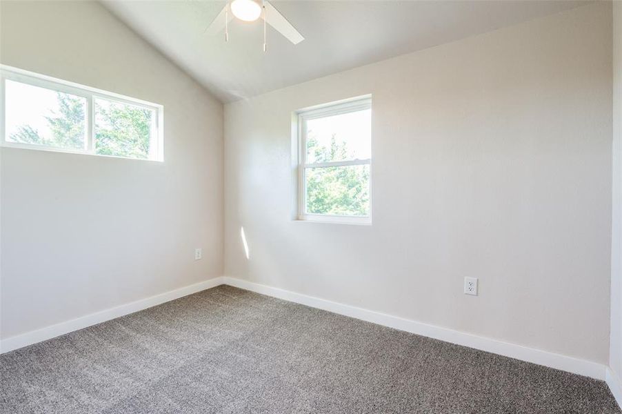 Spacious, unfurnished interior of a new home in , Blue Ridge (Image 14).