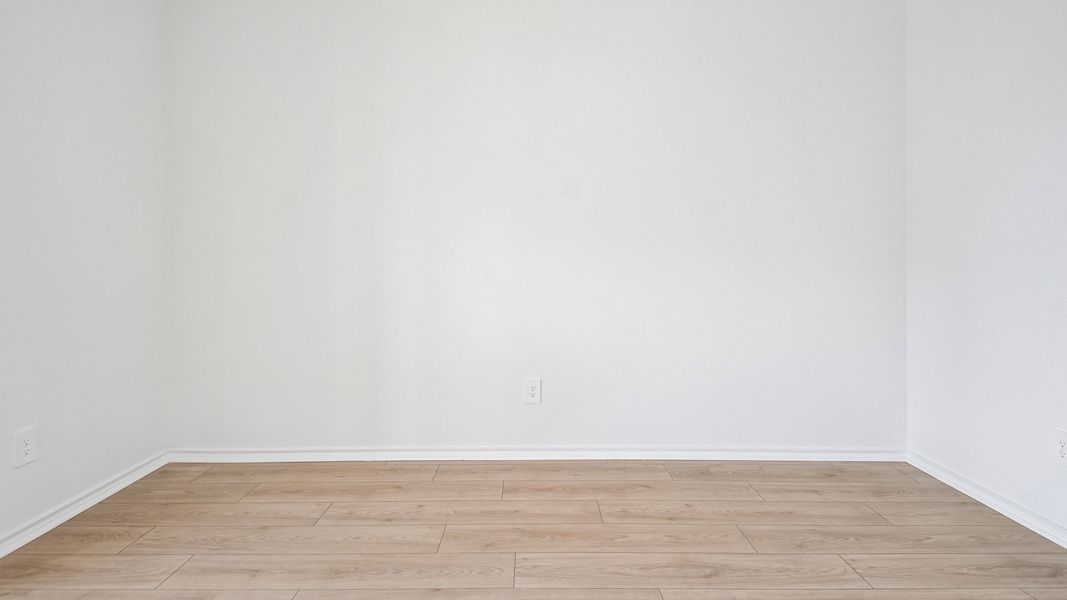 Spacious, unfurnished interior of a new home in Valverde, Bastrop (Image 22).