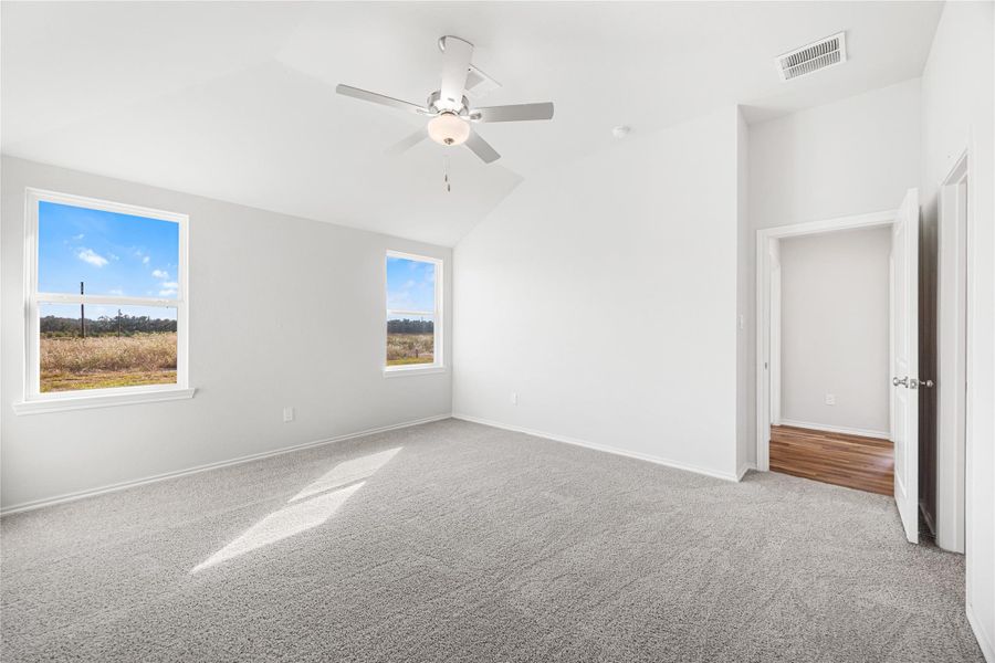 Spacious, unfurnished interior of a new home in Hill & Dale Ranch, Splendora (Image 23).