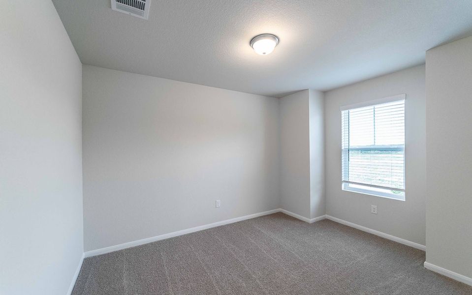 Spacious, unfurnished interior of a new home in Paramount, Kyle (Image 17).