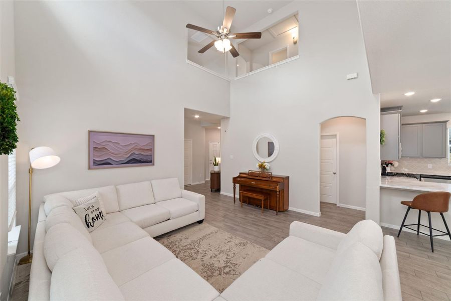 Furnished interior view inside a new home in Rosehill Meadow, Tomball (Image 19). Furnished interior view inside a new home in Rosehill Meadow, Tomball (Image 19).