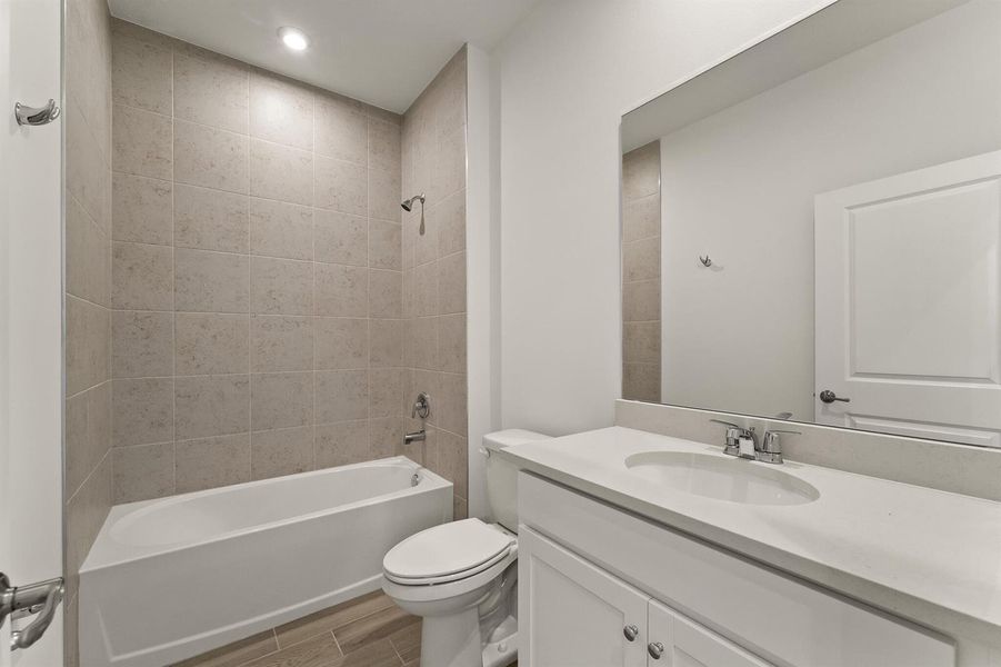 US_SEF_FELICITY GRAND_LOT 250_BATH 2