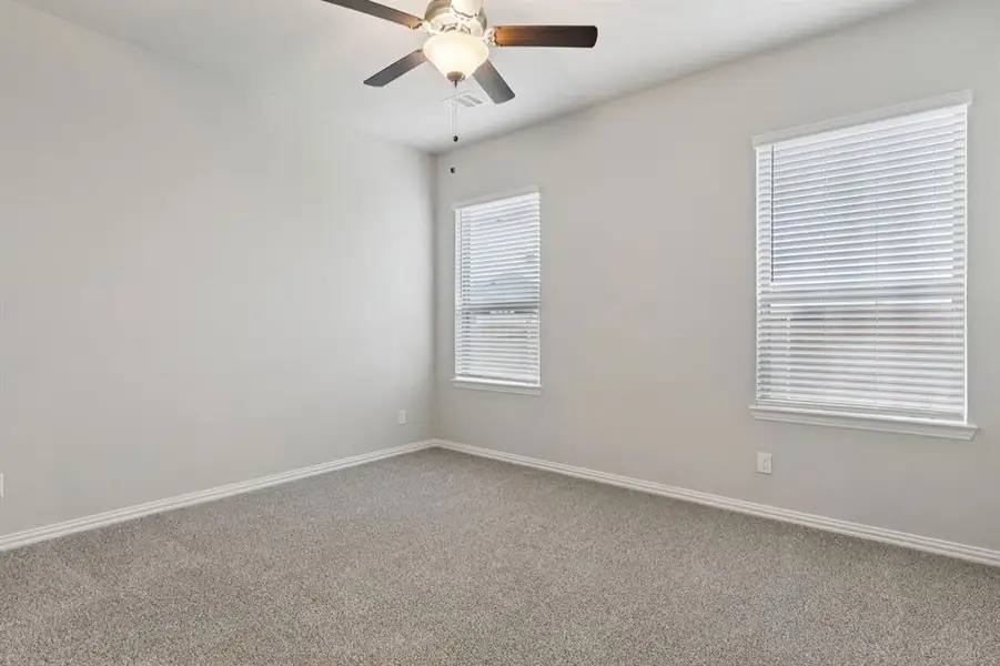 3960 Avendale Drive 3960 Avendale Drive