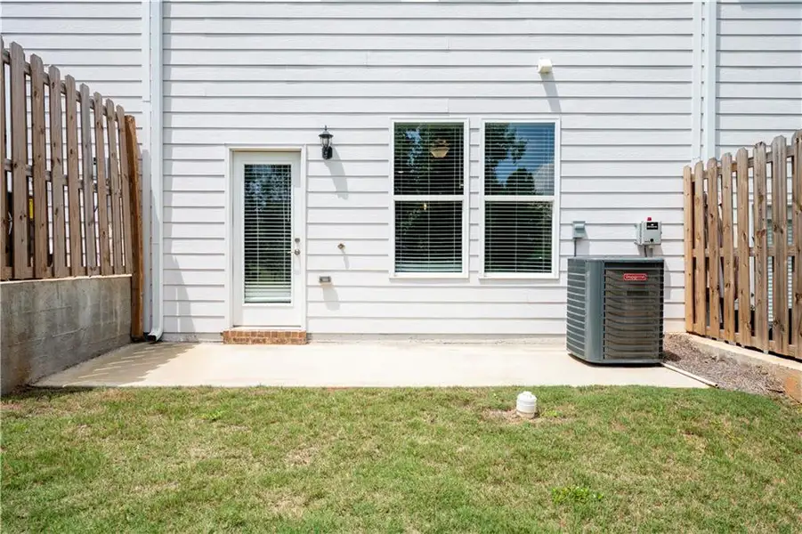 Exterior details and patio area of a home in , Homer (Image 3).