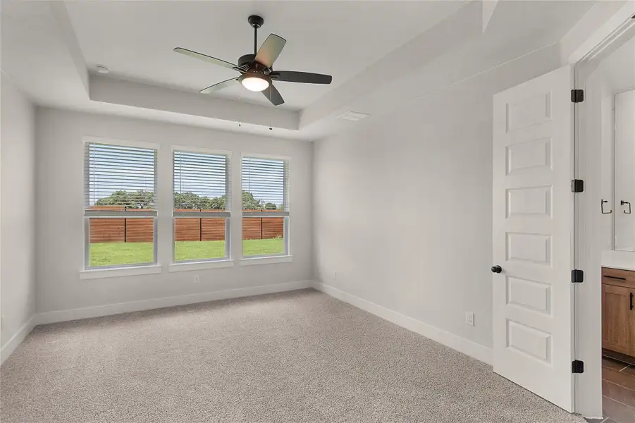 REPRESENTATIVE OF FLOOR PLAN ONLY REPRESENTATIVE OF FLOOR PLAN ONLY