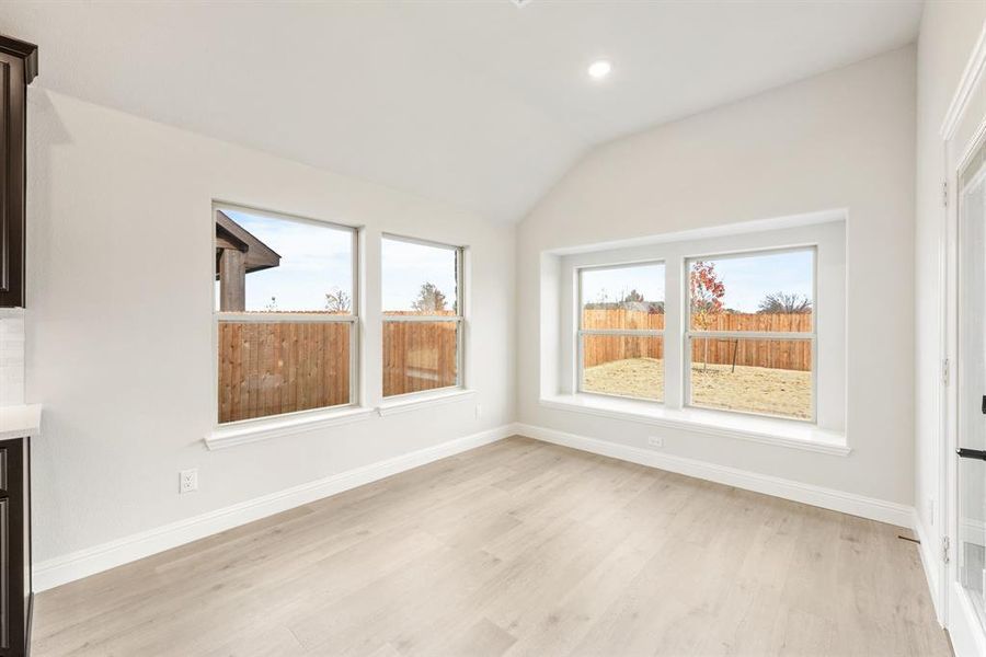 Spacious, unfurnished interior of a new home in The Retreat at North Grove 60, Waxahachie (Image 28).