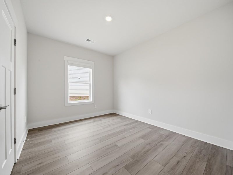 Spacious, unfurnished interior of a new home in Riverwood Farm, Piedmont (Image 15). Spacious, unfurnished interior of a new home in Riverwood Farm, Piedmont (Image 15).