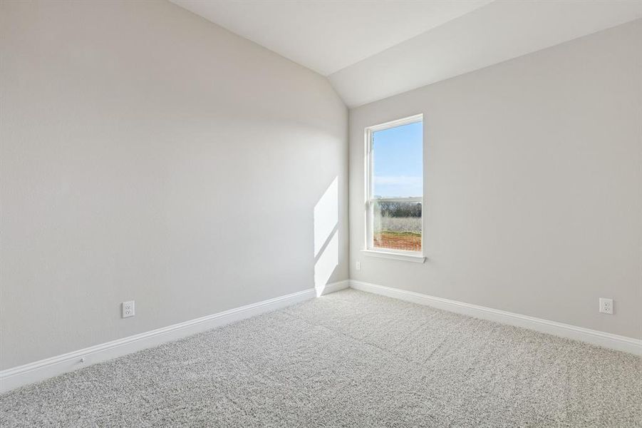Spacious, unfurnished interior of a new home in Venetian, Weston (Image 15).