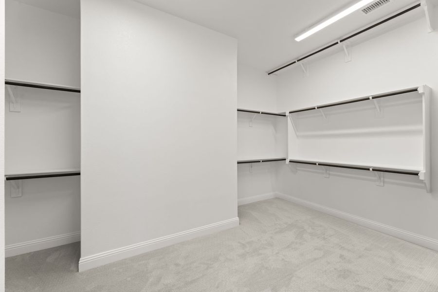 Representative unfurnished interior of a home built from the Cardiff by Windsor Homes in Nelson Lake Estates, Rockwall (Image 25).