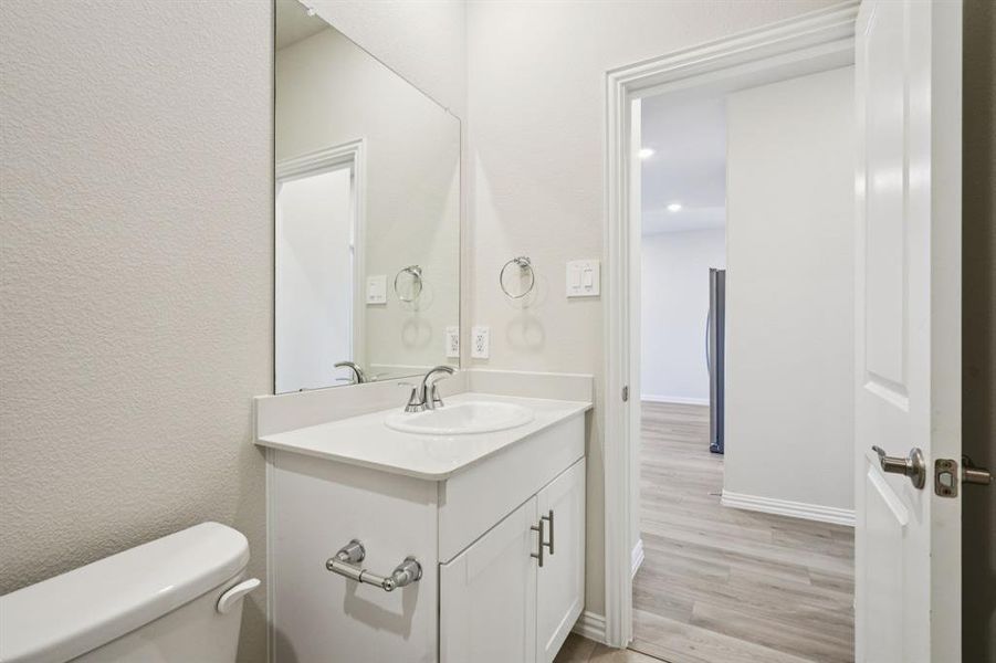 Photo is not of the actual home, but is an inspirational photo of builder’s model home and may depict options, furnishings, and/or decorator features that are not included. Photo is not of the actual home, but is an inspirational photo of builder’s model home and may depict options, furnishings, and/or decorator features that are not included.