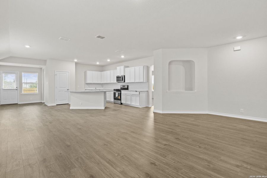 Spacious, unfurnished interior of a new home in Riverstone at Westpointe, San Antonio (Image 20).