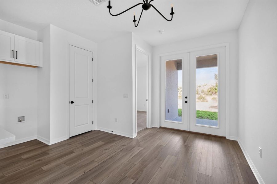 Spacious, unfurnished interior of a new home in Catamaran Cove, Rockledge (Image 14).
