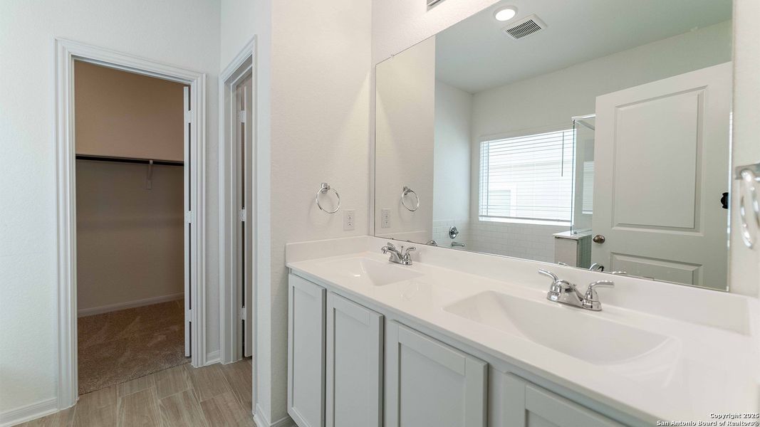 Furnished interior view inside a new home in Hunter's Ranch, San Antonio (Image 2).