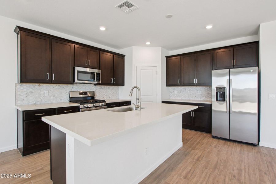 13-web-or-mls-W Bajada Rd-S1709-013