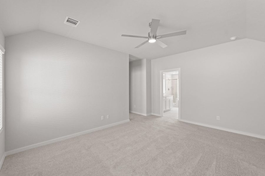 Spacious, unfurnished interior of a new home in Cypresswood Landing, Humble (Image 29).