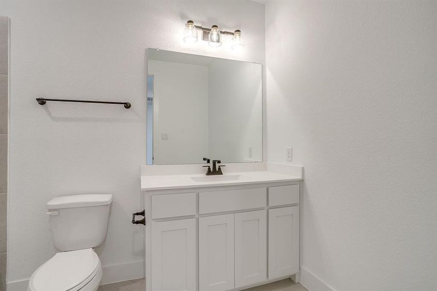 Furnished interior view inside a new home in Talon Hills, Fort Worth (Image 11).